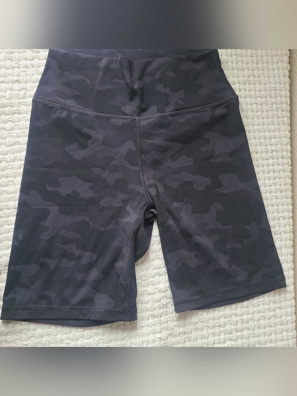 #27 CRZ YOGA High-Waist Black Camo Women’s Bike Shorts Women's Size S